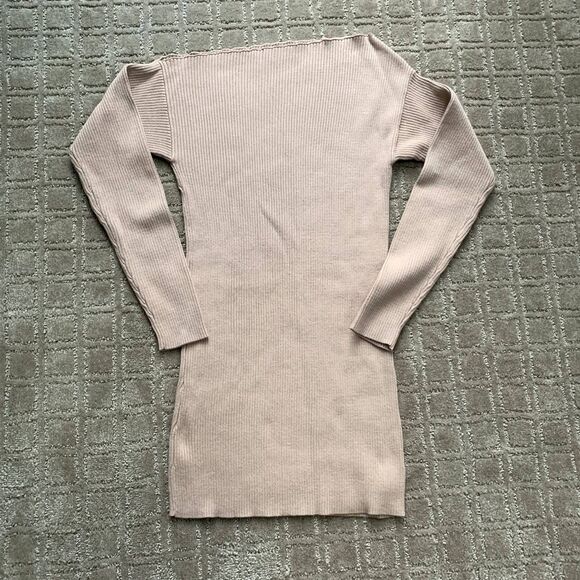 Majorelle Revolve Ribbed Exposed Shoulder Sweater Women's Small Y2K Cream Nude - Picture 1 of 7